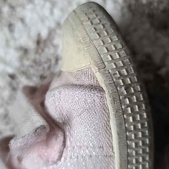 10 for $25 -Joe Fresh Toddler Girls Size 6 Pink Double Velcro Strap Running Shoe - Picture 8 of 13